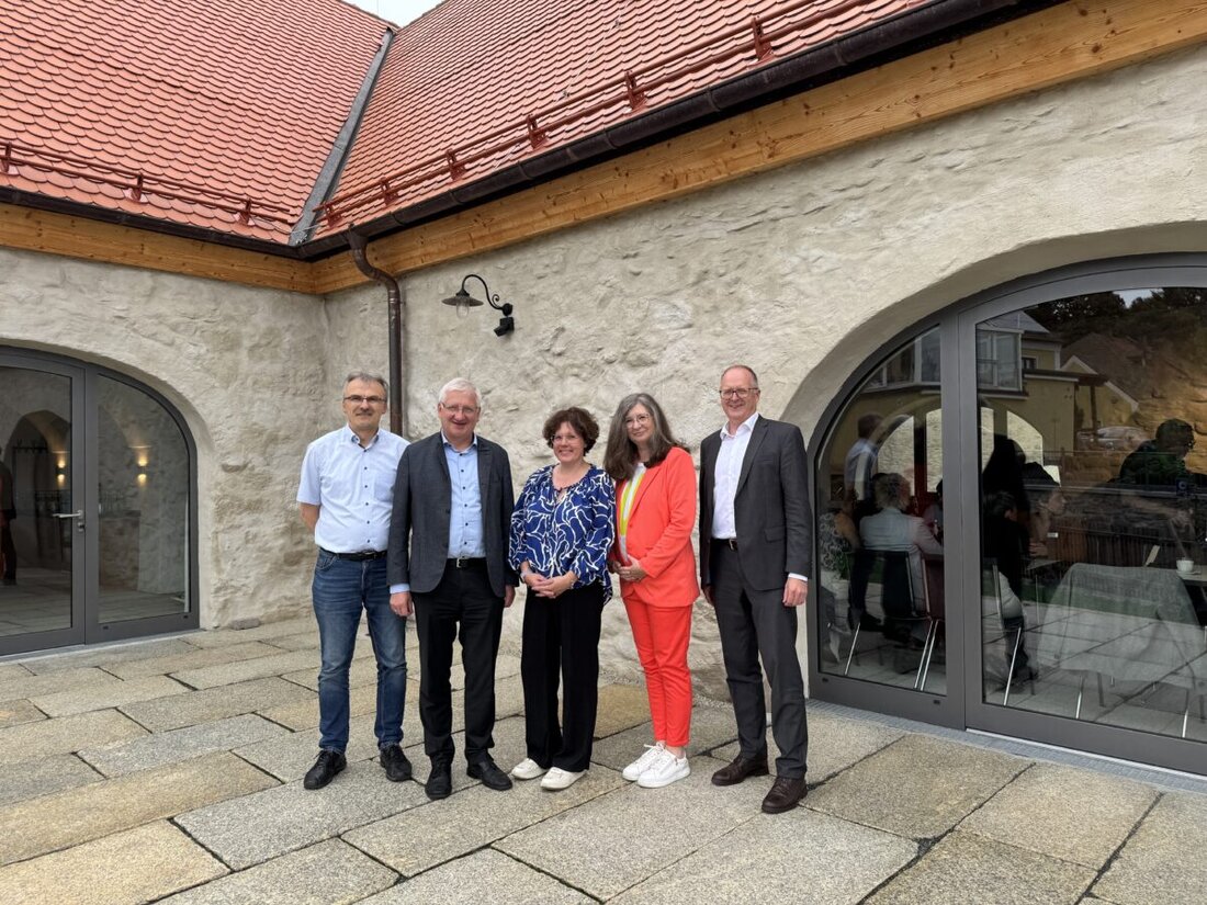 Erbendorf. Mit einem Fest der Begegnung hat sich die Katholische Jugendfürsorge der Diözese Regensburg e. V. (KJF) als neuer Träger der Fachschule für Heilerziehungspflege in Erbendorf vorgestellt.
