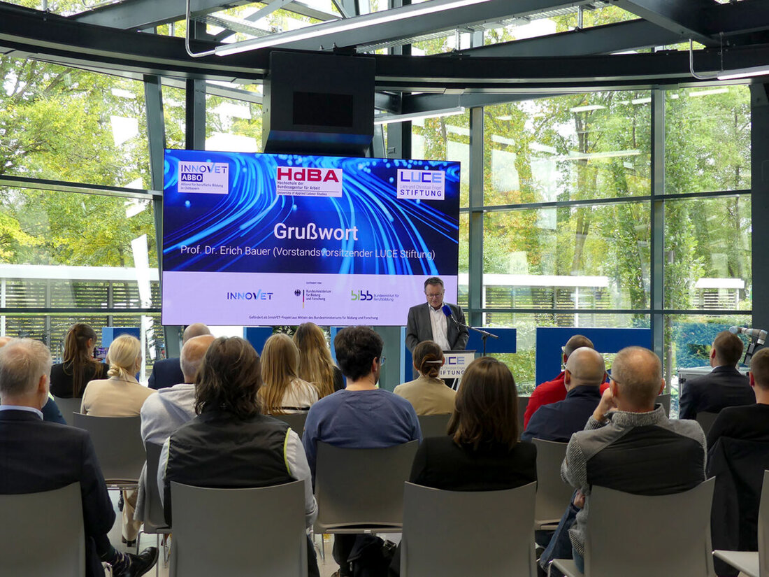 Weiherhammer. Das 4. Oberpfälzer Bildungsforum fand im Future Lab statt, um die Ergebnisse der 4-jährigen ABBO-Projektarbeit zu präsentieren. Das Projekt wurde vom Bundesministerium für Bildung und Forschung gefördert.