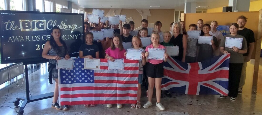 Erbendorf. Bei der Preisverleihung des Englischwettbewerbs „The Big Challenge“ an der Grund- und Mittelschule wurden alle Teilnehmenden geehrt, besonders erfolgreiche Schüler erreichten Top-Platzierungen auf Landes- und Bundesebene.