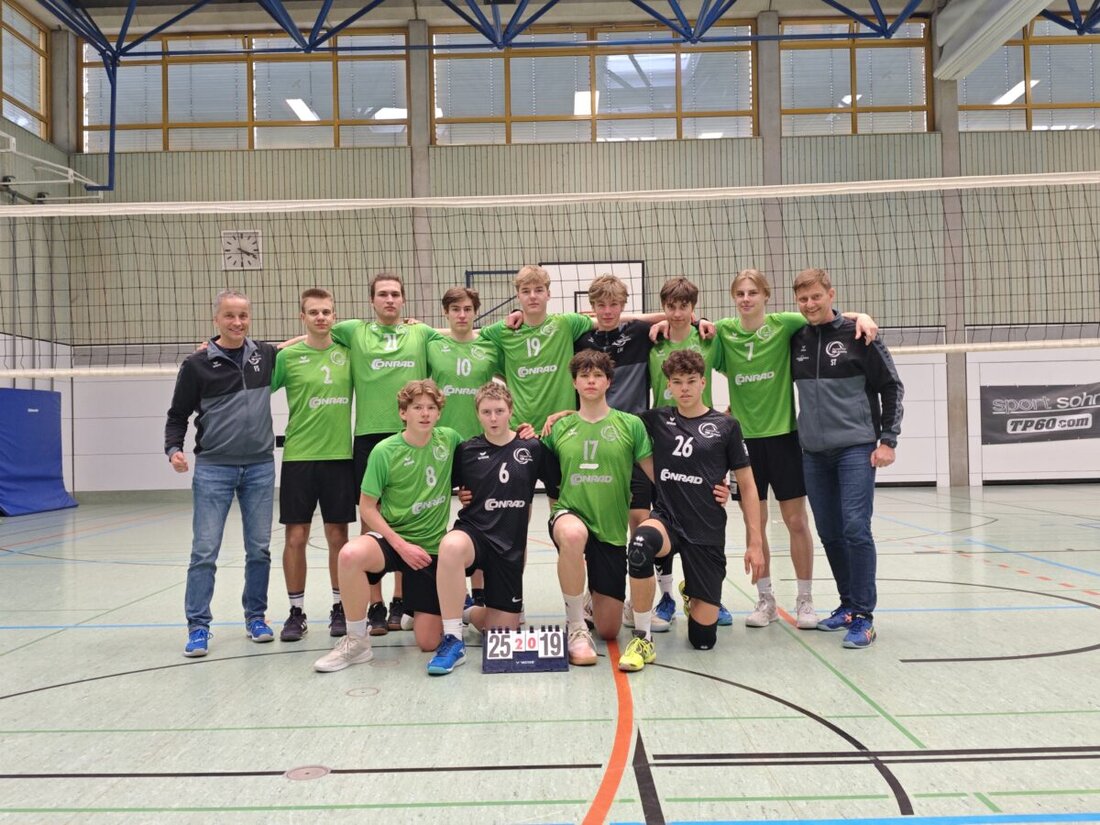 Amberg. Amberger Volleyball-Jungs erringen den Bayerischen Vizemeistertitel und Mädchen vom TB/ASV Regenstauf sichern sich den dritten Platz bei den Meisterschaften.