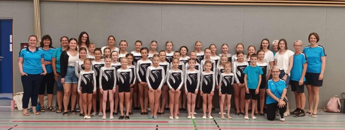 Kemnath. TSG-Turnerinnen und Turner erzielten beim Turn-Cup am 28. Juni 2025 top Ergebnisse gegen 175 Konkurrenten aus 9 Vereinen. Sie wurden mit Urkunden, Medaillen und Pokalen für ihre Leistungen ausgezeichnet.