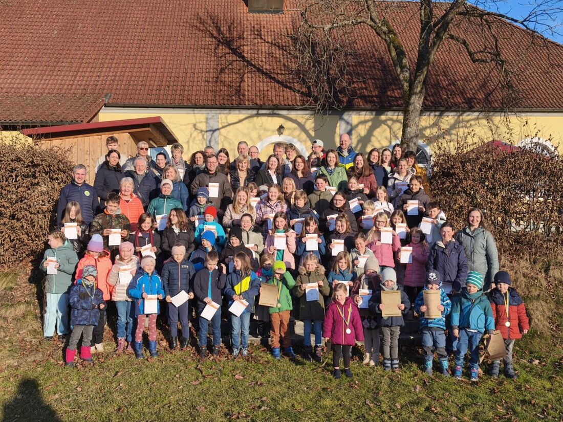 Mantel. Am Sonntag wurden in der TSG-Turnhalle 106 Sportabzeichen für das Jahr 2024 verliehen, 32 mehr als im Vorjahr.
