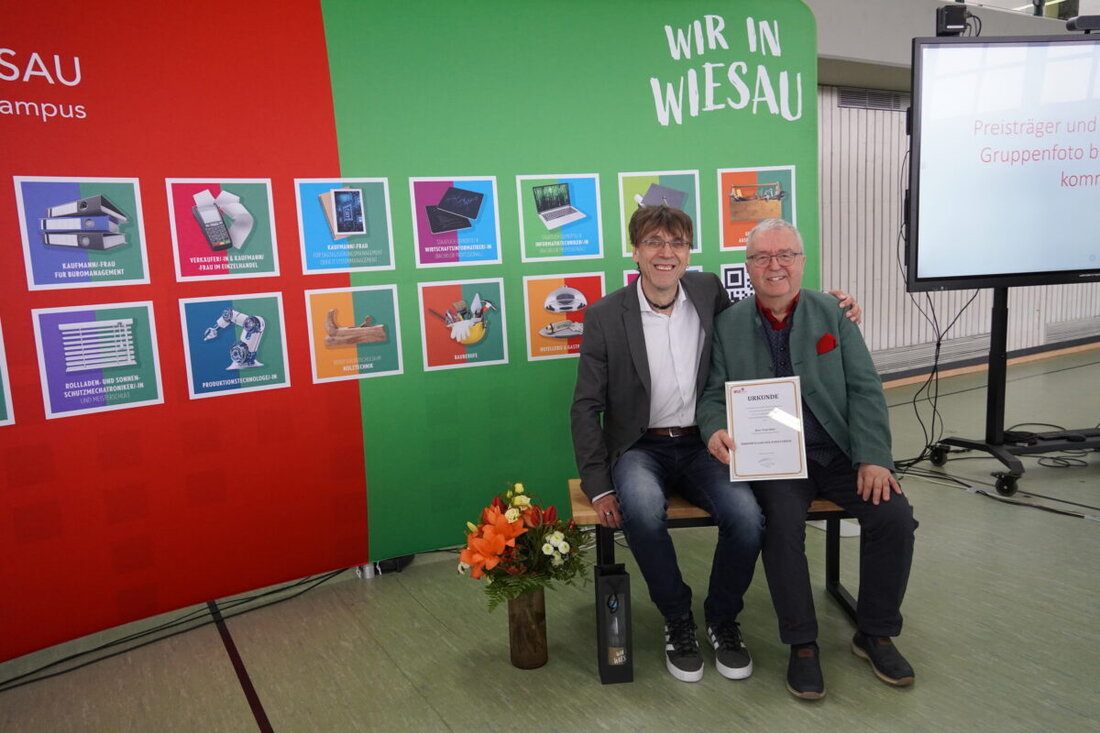 Wiesau. Nachdem Bürgermeister und Kreisrat Toni Dutz sich am 8. März nicht mehr zur Wahl stellt, war die Teilnahme an der Abschlussfeier zur Winterprüfung am BSZ Wiesau seine letzte in der Eigenschaft als Vorsitzender des Berufsschulbeirats.