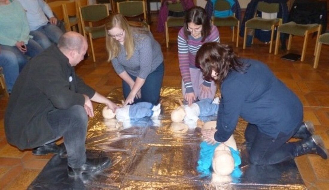 Leuchtenberg. Erste Hilfe am Kind: Das interessiert nicht nur Eltern, sondern auch Großeltern. Auch deshalb war der Kurs am Kindergarten St. Johannes wohl auch so ein Erfolg.  Von Sieglinde Schärtl  [&hellip;]