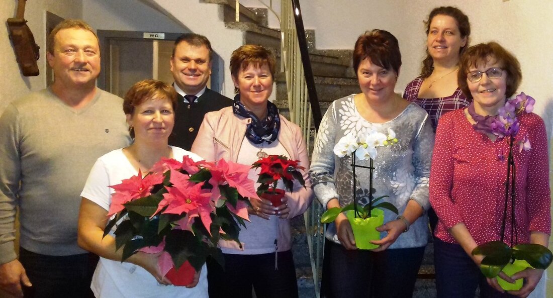 Windischeschenbach. Der Ortsverschönerungsverein Bernstein hat im Jahr 2018 gute Arbeit geleistet – die Dorfgemeinschaft hält zusammen.  Von Anita Greger St. Nikolaus hatte so einiges zu erzählen, was sich in Bernstein [&hellip;]