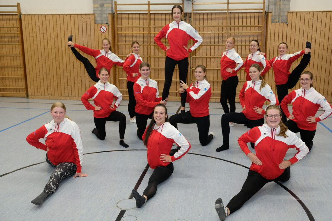 Eschenbach. Die Faschingsgesellschaft freut sich über starken Zuspruch und trainiert für die Saison, beginnend mit dem Sturm aufs Rathaus am 9. November. Über 100 Mitglieder bereiten sich mit neuen Choreografien für Faschingsfeiern und -umzüge vor.