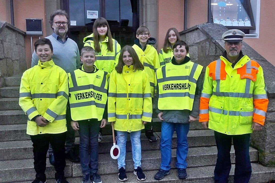 Eschenbach. An der Markus-Gottwalt-Schule Eschenbach gibt es in diesem Schuljahr sieben neue Schülerlotsen.  Von Jürgen Masching „Unsere neue Schülerlotsen sind künftig für die Sicherheit ihrer Mitschüler im Einsatz“, so Rektor [&hellip;]