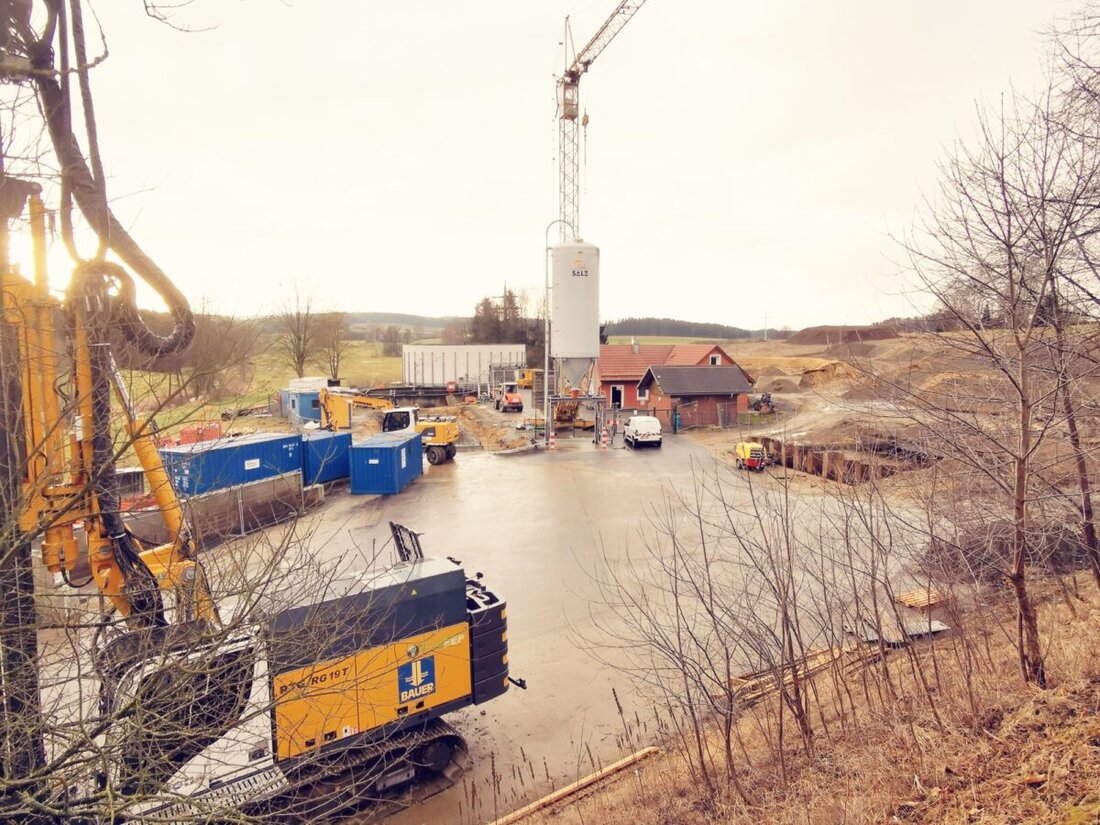 Eslarn. Die Interessengemeinschaft "ProEslarn" strebt ein Bürgerbegehren an, um die Kostenaufteilung für den Neubau und die Sanierung der Kläranlage durch die Bürger entscheiden zu lassen.