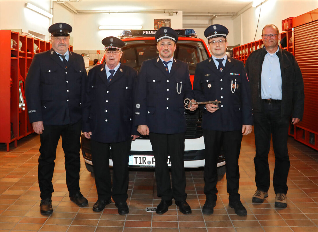 Wetzldorf. Rudi Schinner und Manuel Köllner wurden bei der Feuerwehr Wetzldorf als erster Kommandant bzw. Stellvertreter für weitere sechs Jahre bestätigt.