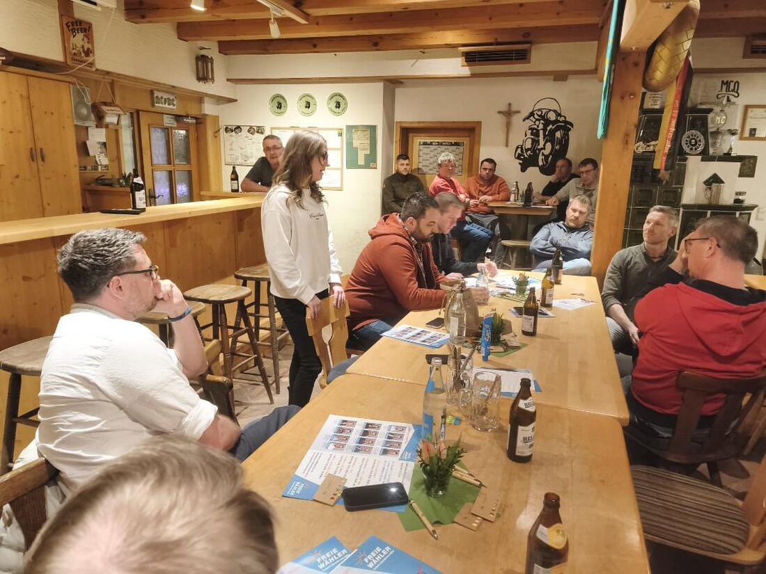 Oberbibrach. Beim Bürgergespräch der FWG Vorbach/Oberbibrach/Höflas standen im MCO-Heim Wahlziele, Hochwasserschutz und transparente Finanzen im Fokus. Die Kandidatinnen und Kandidaten suchten das Gespräch.