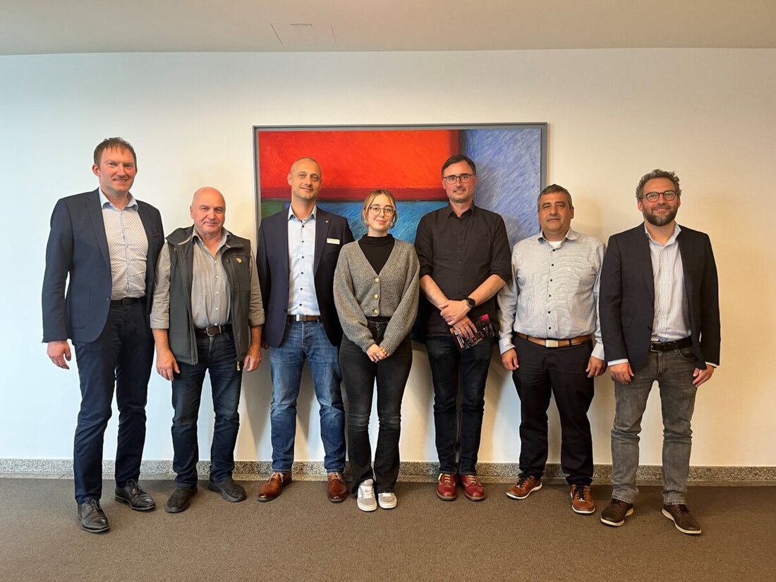 Weiden. Gemeinsam mit vielen Projektpartnern präsentierte das Fachkräftezentrum Nordoberpfalz Lösungen gegen den Fachkräftemangel. Die Gewinnung von qualifizierten Fachkräften, u.a. aus Kolumbien, betont die Bedeutung internationaler Rekrutierung und Integration.