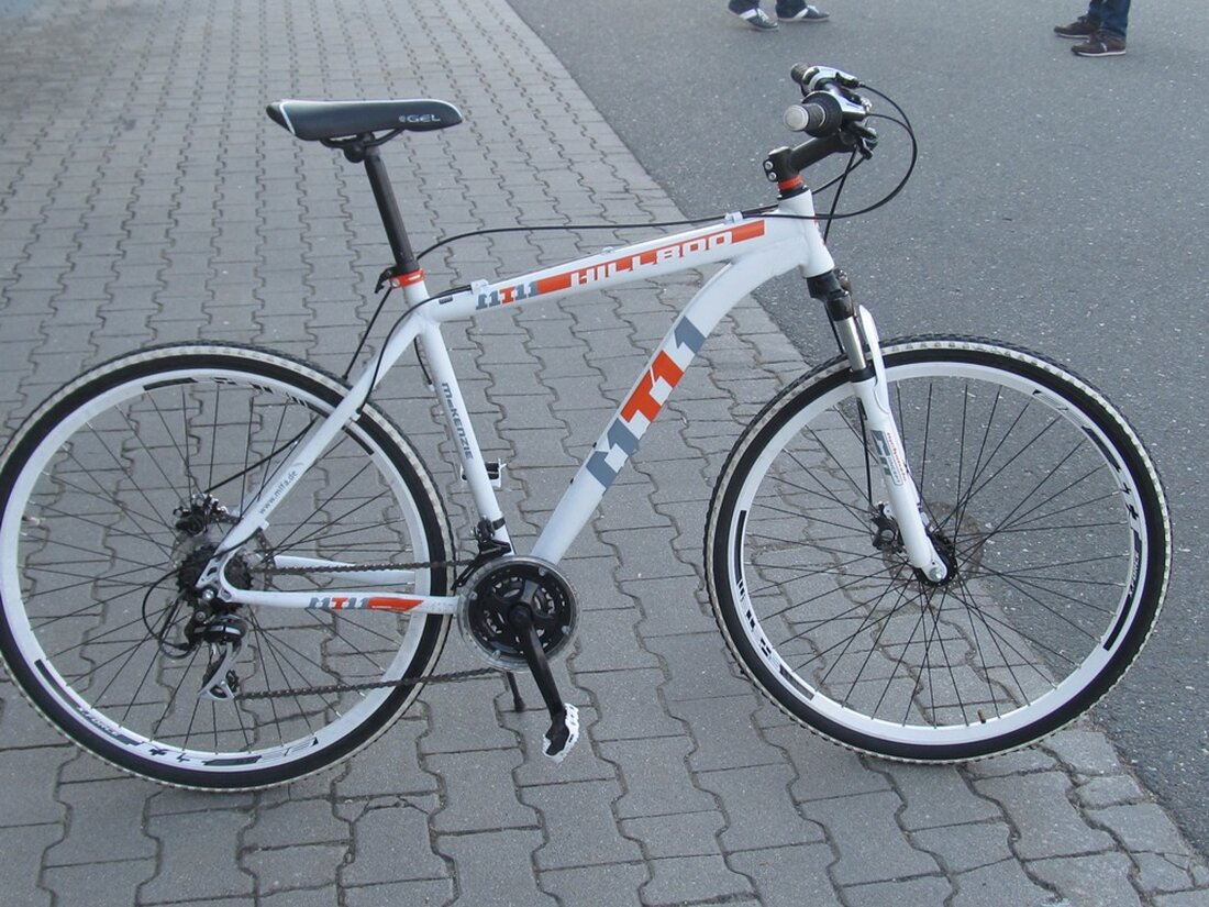 Weiden. Ein Fahrrad gestohlen – ein gestohlenes gefunden. Die Polizei bittet um Hinweise zu einem Fahrraddiebstahl und hofft anhand des Bildes den Besitzer eines anderen Fahrrads zu finden. Im Zeitraum [&hellip;]