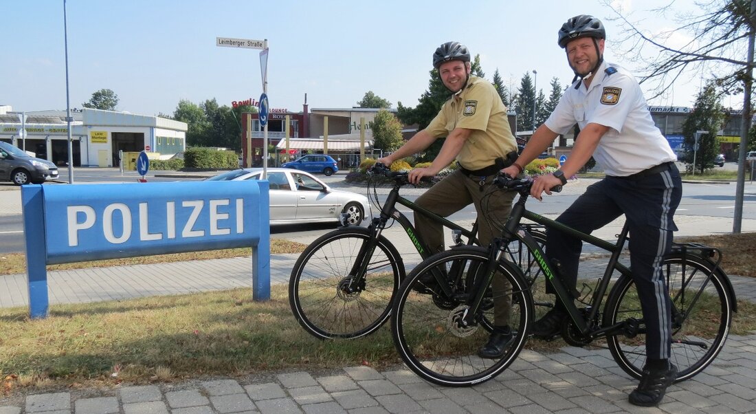 Weiden. Häufig hat man die Polizei in Weiden auf dem Fahrrad gesehen. Jetzt hat die Polizeiinspektion zwei neue Diensträder bekommen. Für sichere Einsätze außerhalb der mit Kraftfahrzeug befahrbaren Strecken im Stadtgebiet [&hellip;]
