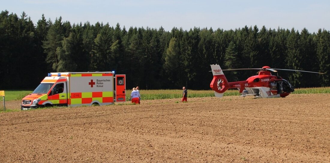 Neustadt/Kulm/Speinshart. Ein Fahrradfahrer ist auf der Staatsstraße 2168 gestürzt und verletzte sich dabei am Kopf. Der Rettungshubschrauber war im Einsatz.  Der Mann aus Eritrea fuhr mit seinem Fahrrad die Staatsstraße [&hellip;]