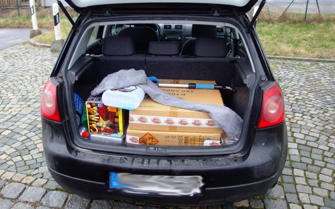 Weiden/Neustadt/WN/Tirschenreuth. Gerade zum Jahreswechsel nutzen viele einen Besuch im Nachbarland Tschechien, um sich dabei gleich mit Feuerwerkskörpern für Silvester einzudecken. Allerdings sollte man dabei einige wichtige Hinweise zum Erwerb von Raketen, [&hellip;]