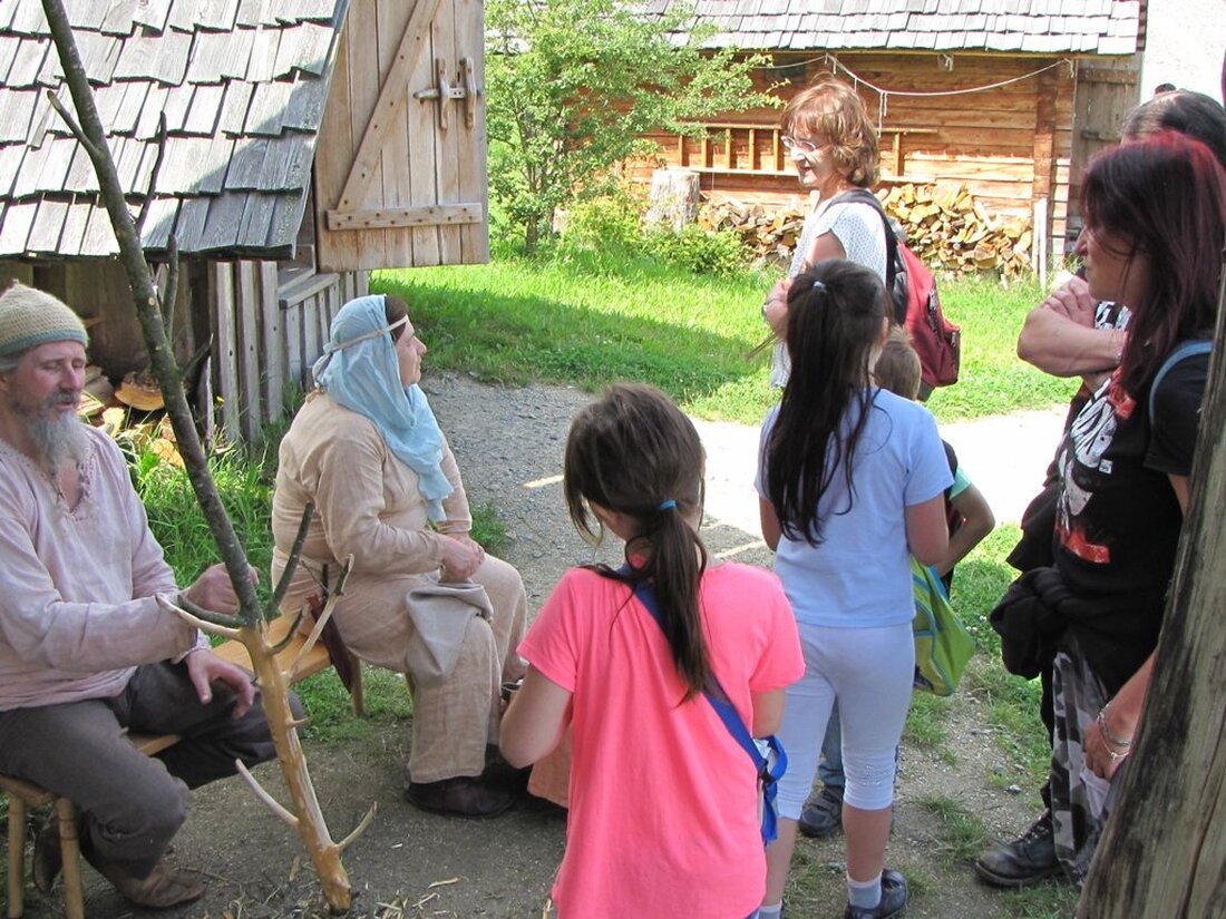Bärnau. Der Erlebnistag im Geschichtspark Bärnau war für die Familien ein großer Spaß: Bogenschießen und ein mittelalterlicher Reiter begeisterte Erwachsene wie Kinder.  Bei angenehmen Temperaturen konnten auch in diesem Jahr [&hellip;]