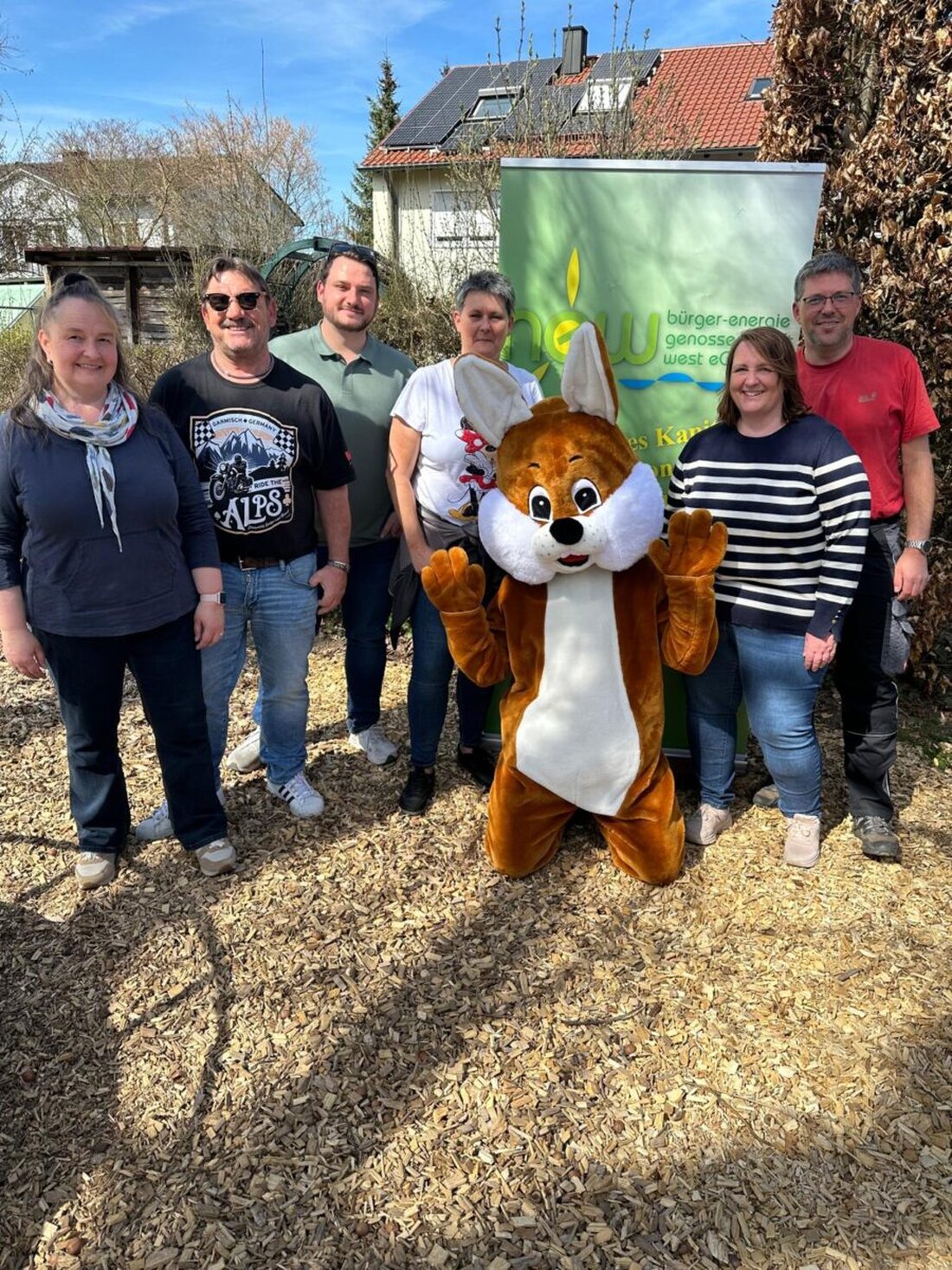 Grafenwöhr. Am Samstag lud die Bürger-Energiegenossenschaft West eG zum ersten Mal zu einer Osteraktion auf das Spielplatzgelände in die Wolfgangsiedlung ein. 