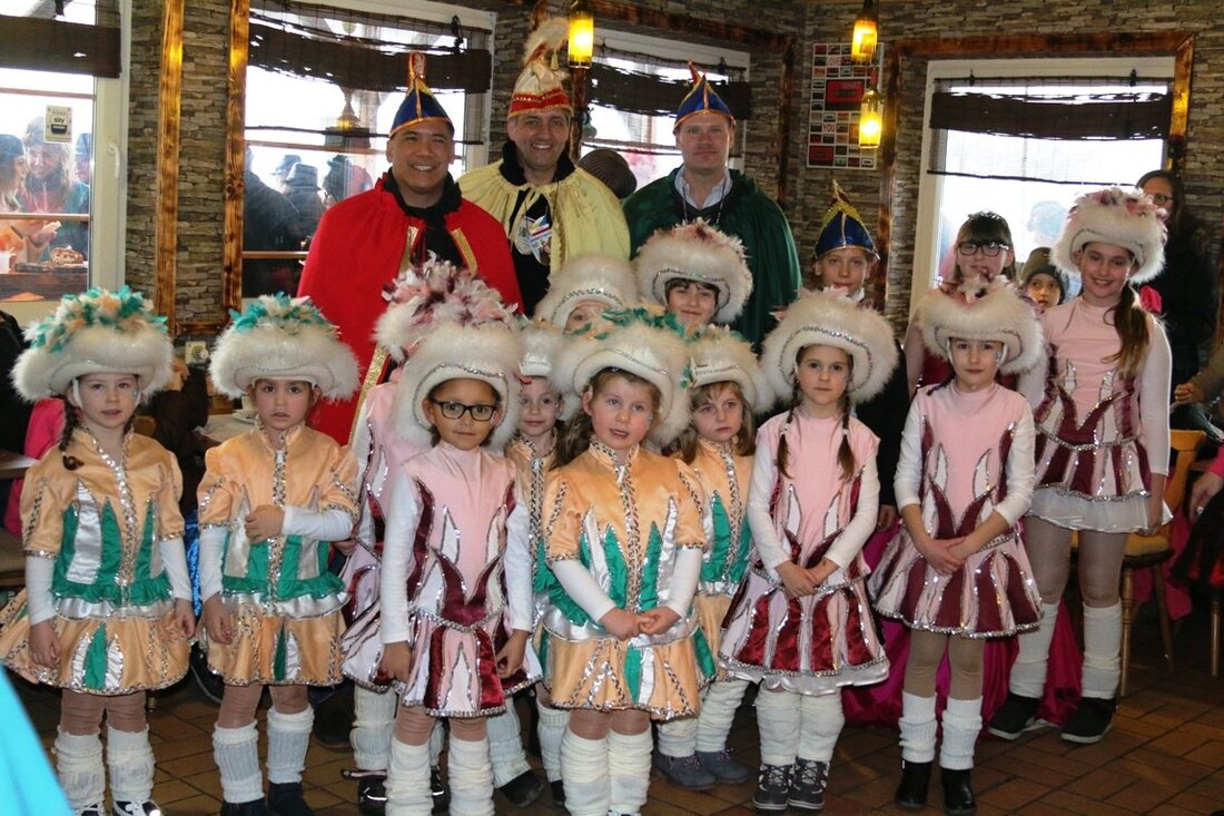 Hütten. Nach dem gelungenen Neustart des Hüttner Faschingszuges stellten die Concordia Hütten und Organisatorin Claudia Meier eine After Show Party im Sportheim auf die Beine. Von Stefan Neidl Nach dem [&hellip;]