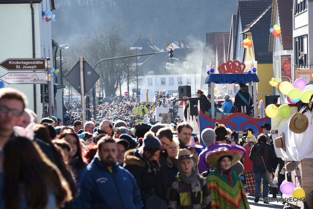 Weiden/Neustadt/WN/Tirschenreuth. Diese Woche war wieder einiges los in der nördlichen Oberpfalz: Heiko aus Püchersreuth wird seit Sonntagmorgen vermisst, die Stadt Tirschenreuth hat die Landesgartenschau für 2022 nicht erhalten, die fünfte [&hellip;]