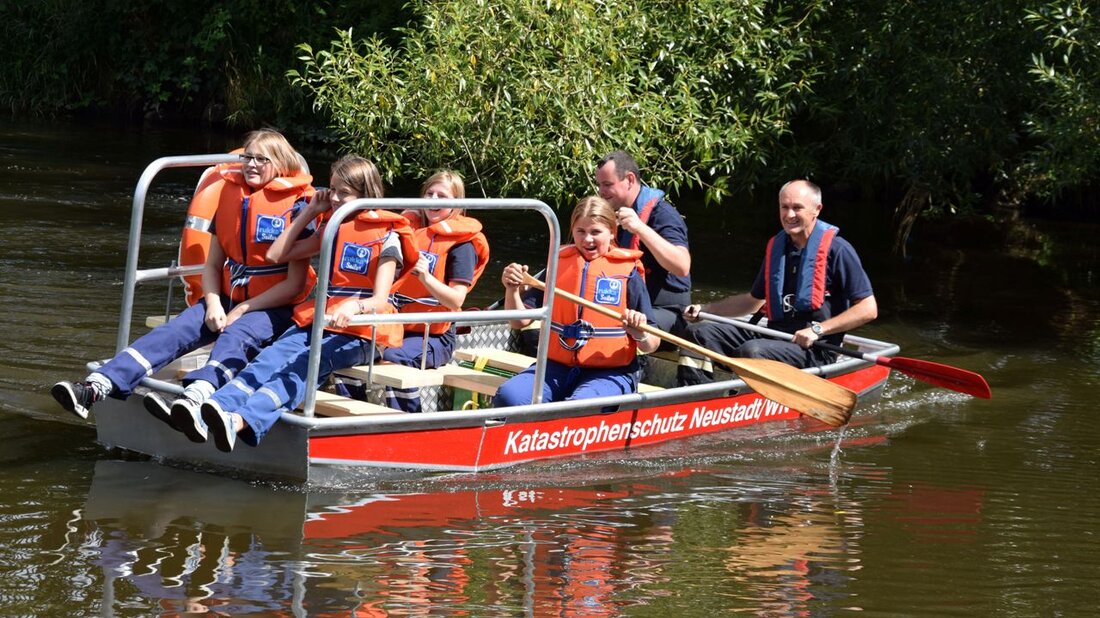 Oberwildenau. Viele Kinder träumen davon einmal Feuerwehrmann zu werden, wenn sie groß sind. Die Feuerwehr in Oberwildenau hat versucht den Traum der Kleinen wahr werden zu lassen. Kinder spielen Feuerwehr. [&hellip;]