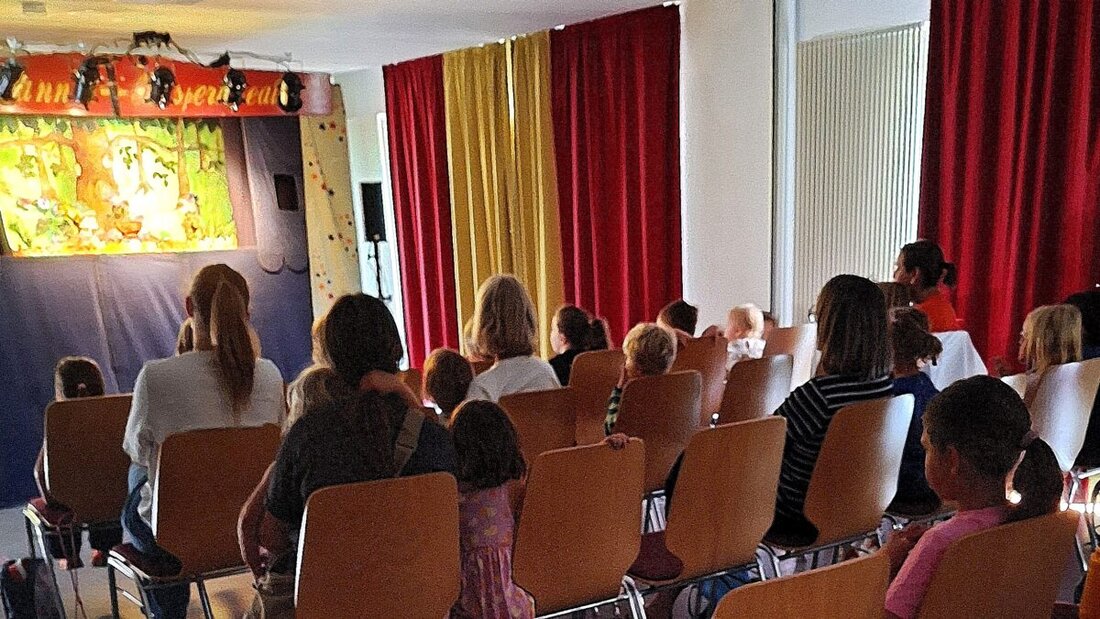 Bechtsrieth. Im Pfarrheim fesselte das Kasperltheater über 50 Kinder, Eltern und Großeltern. Bei der Ferienaktion von Obst- und Gartenbauverein Bechtsrieth/Trebsau und Pfarrgemeinderat St. Josef wurde Gretel zum Kieselstein.