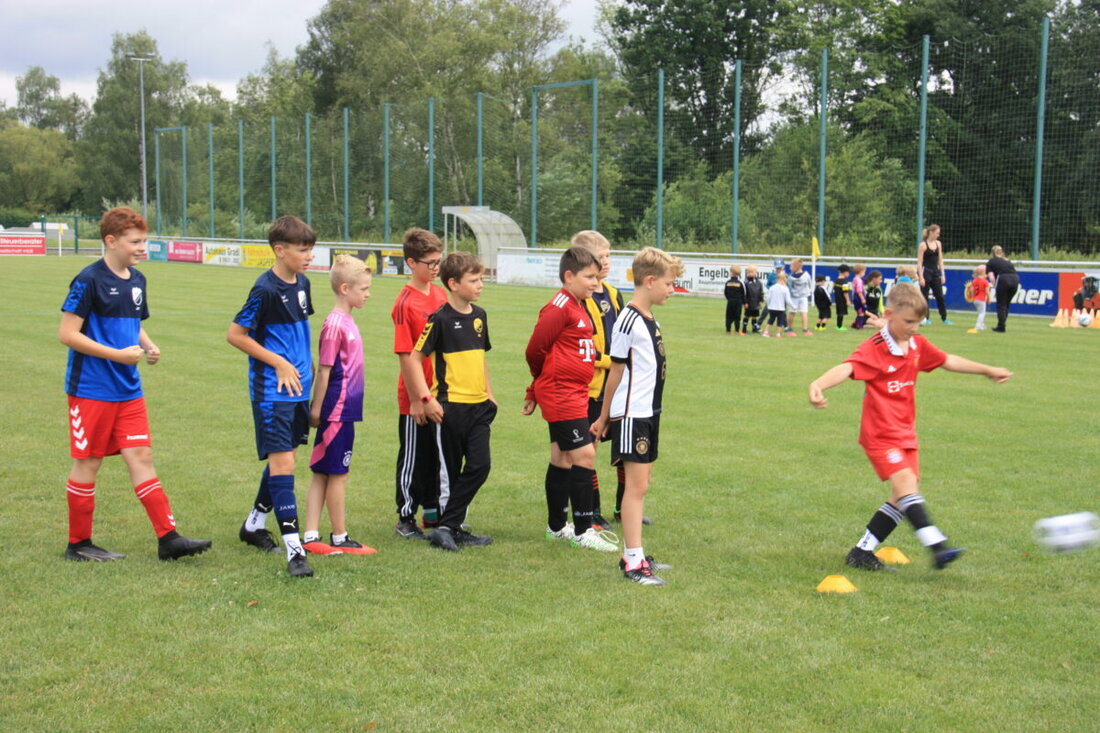 Tirschenreuth. Ab sofort sind Anmeldungen für das vielfältige Sommerferien-Programm 2025 möglich, das mit Unterstützung lokaler Vereine realisiert wird.