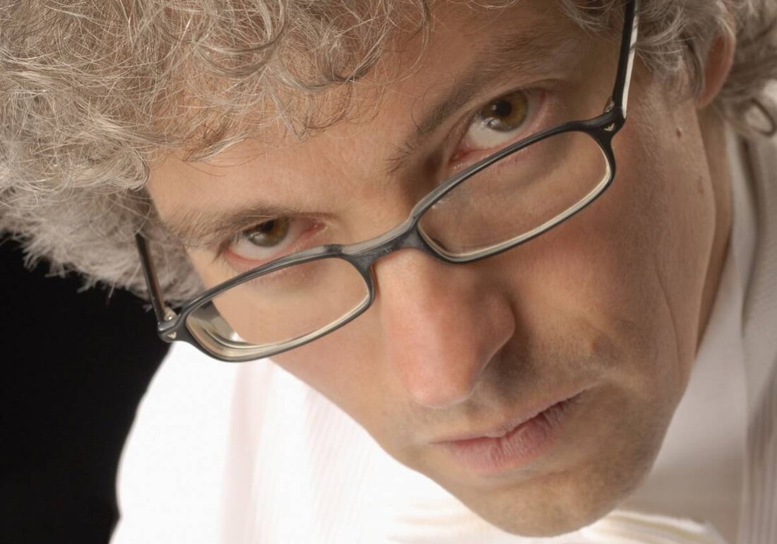 Walderbach. Das Kulturreferat Landkreis Cham lädt in den Walderbach, Kloster - Festsaal zu einem festlichen Klavierabend mit dem renommierten Pianisten Franz Vorraber ein und bringt große Romantik in historisches Ambiente. Sichern Sie sich Ihr Ticket rechtzeitig über okticket.de.