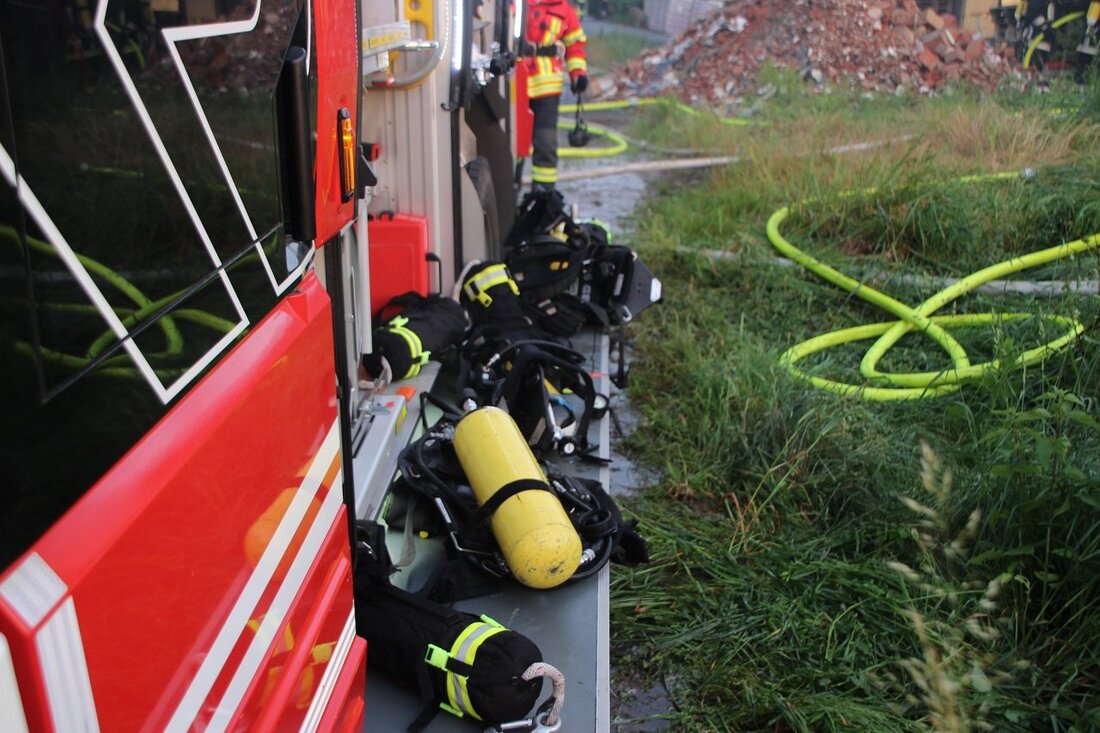 Georgenberg. In Georgenberg hat es gestern gleich zweimal gebrannt. Zum Glück waren die Feuerwehr-Einsatzkräfte aber schnell vor Ort, um schlimmere Schäden zu vermeiden.  Gegen 16.00 Uhr teilte eine Person mit, [&hellip;]