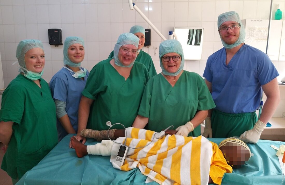 Waldsassen. Der 31. Einsatz für die „Feuerkinder“ in Tansania von der Waldsassener Ärztin Dr. Annemarie Schraml war wieder ein überaus erfreulicher Einsatz mit sehr positiven Erfahrungen. Sechs Spezialisten begleiteten sie und [&hellip;]