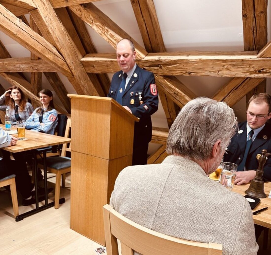 Beidl. Die Freiwillige Feuerwehr feiert 125 Jahre mit einem Fest rund um Pfingsten vom 22. Mai bis 25. Mai 2026. Geplant sind Festgottesdienste, Festzug, Musik und der Leonhardiritt – ein Höhepunkt für Pferdefreunde.