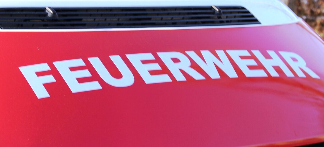 Weiden. Gestern gegen 18:00 Uhr erhielt die Integrierte Leitstelle einen Anruf wegen eines brennenden Wohnmobils in der Vohenstraußer Straße. Über Personen in dem Wohnmobil war zunächst nichts bekannt. Die herbeieilenden [&hellip;]