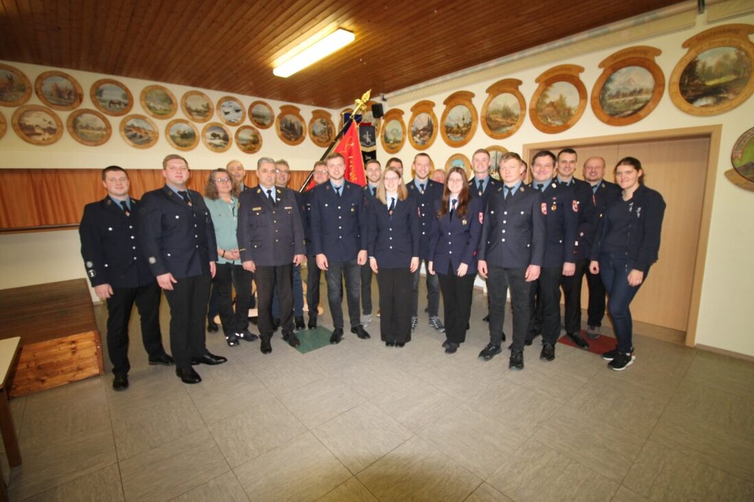 Preißach. Die Feuerwehr Burkhardsreuth plant die Beantragung der Gemeinnützigkeit und diskutierte über ein dringend benötigtes neues Gerätehaus, dessen Realisierung jedoch durch bevorstehende Investitionen der Gemeinde Trabitz verzögert wird.