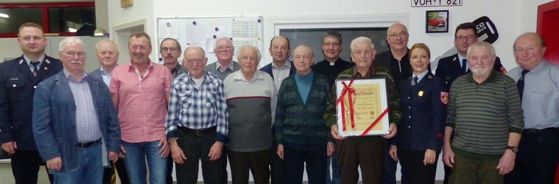 Leuchtenberg. „Die größte Kraft im Leben liegt in einem Wort. In fünf Buchstaben, die Respekt, Aufmerksamkeit und Wertschätzung beinhalten – Danke“, so Feuerwehr-Vorsitzende Nicole Scharff. Damit brachte sie zum Ausdruck, [&hellip;]