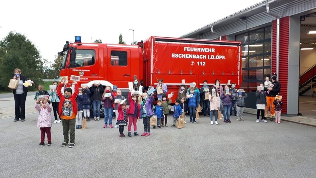 Eschenbach. Ein alter Feuerwehrschlauch, 45 Kinder und jede Menge Kreativität tragen zum Erfolg einer Aktion der Feuerwehr Eschenbach bei. Die Kameraden sind begeistert!   Von Jürgen Masching  Jedes Jahr stellt die [&hellip;]