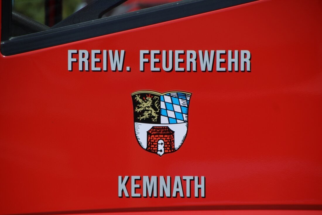 Kaibitz. In der Nacht brannte es in der Küche in einem Haus in der Ortsmitte. Brennholz, das neben einem Küchenofen gelagert war, fing plötzlich Feuer.  Gegen 0:50 Uhr wurde die Feuerwehr [&hellip;]