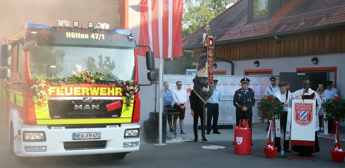 Hütten. Auch wenn der Abschied von “Fred” bei der Feuerwehr Hütten traurig stimmt – gleich zwei brandneue Argumente trösten die Feuerwehrleute darüber hinweg.  Die Feuerwehr Hütten hat ihr neues Feuerwehrgerätehaus [&hellip;]