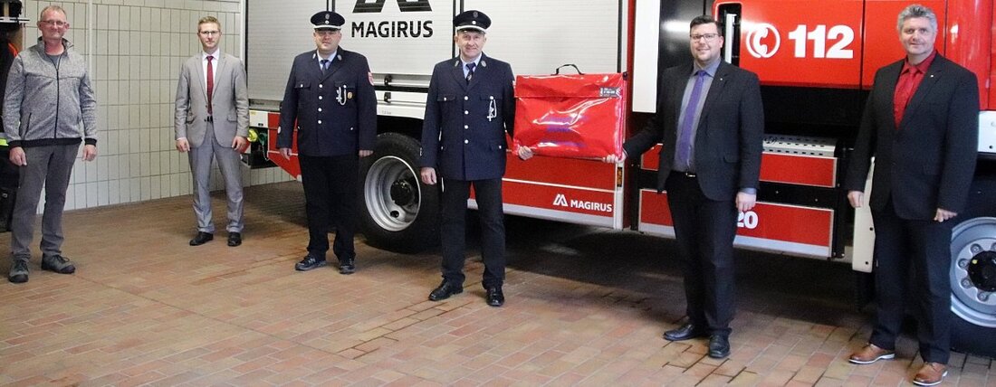 Vorbach. Erst vor wenigen Tagen ist das neue Löschfahrzeug LF 20 der Feuerwehr Vorbach in den Hof gerollt. Eigentlich sind Zubehör und Ausstattung auf dem neuesten Stand – und doch [&hellip;]