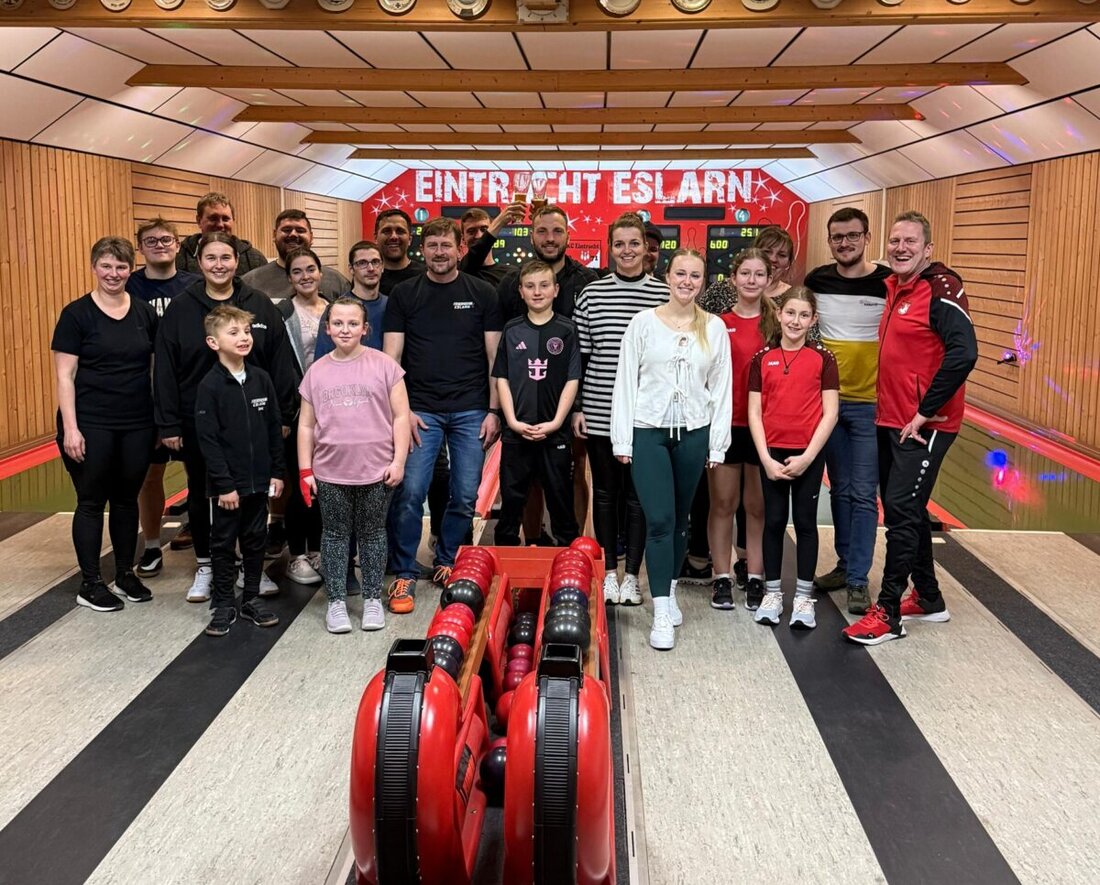 Eslarn. Die Feuerwehr tauschte den Schlauch gegen die Kugel und kegelte im Sportzentrum. Rund 30 Teilnehmer, von der fünfjährigen Lena bis zur Führung, sorgten für Humor, Teamgeist und Erfolg.