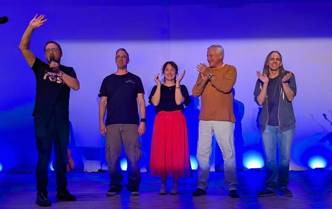 Mähring. Bei Comedy im Mühlenhof sorgten Franz Breitsameter, Christl Sittenauer, Matuschke und Der Weiherer für beste Stimmung, und Stephan Rosner kündigte eine Fortsetzung im nächsten Jahr an.