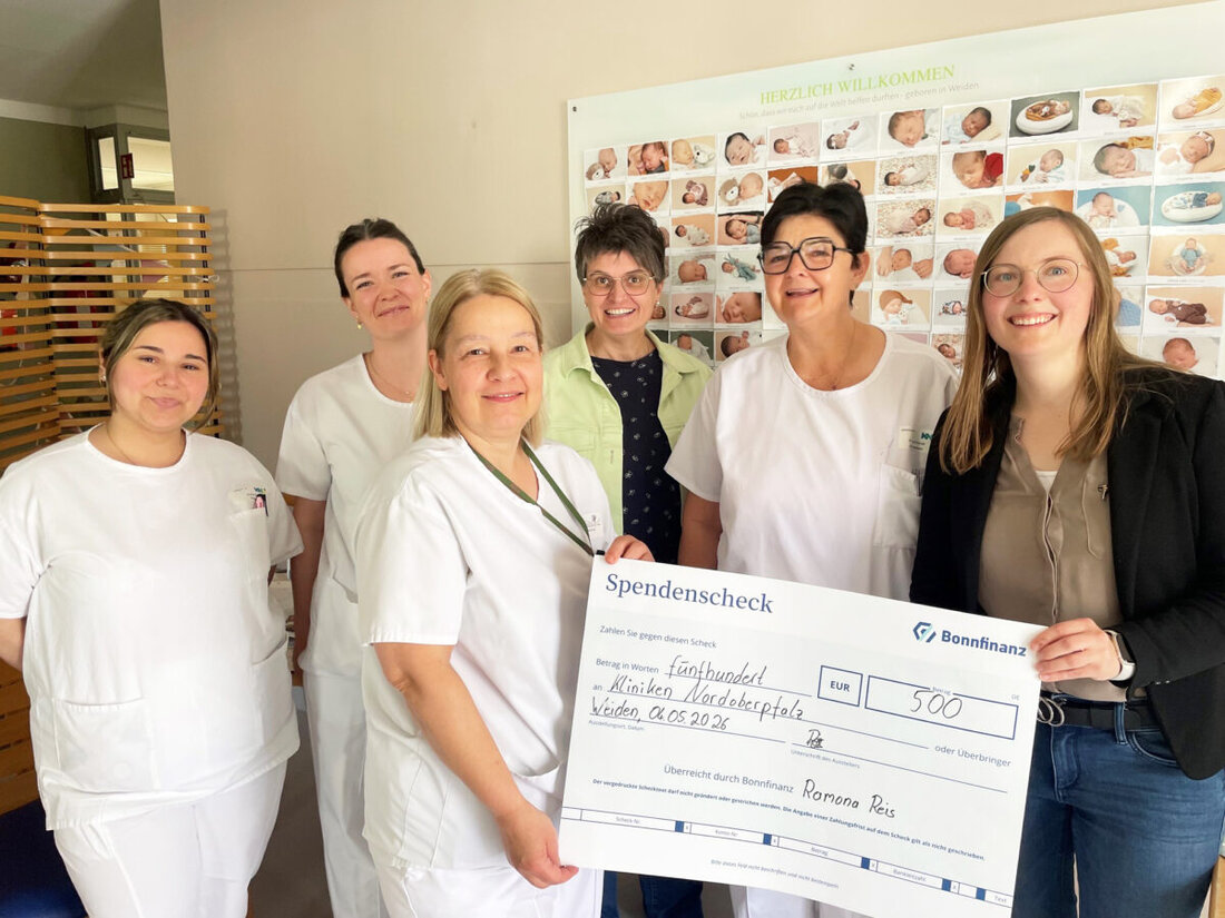 Weiden. Eine Finanzberaterin aus Neustadt/WN hat der Geburtshilfe am Klinikum Weiden 500 Euro gespendet. Das Geld ist für Wärmestrahler auf der Neugeborenenstation gedacht und wurde am Montag, 4. Mai, übergeben.