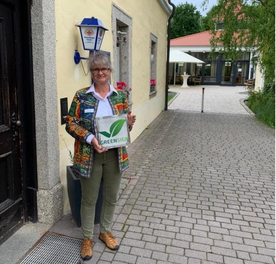 Bad Neualbenreuth. Die Mühen der letzten Monate haben sich gelohnt: Es strahlen neue Sterne über dem alten Schloss. Nach Jahren ohne Sterne darf sich das Schloss nun wieder mit den [&hellip;]