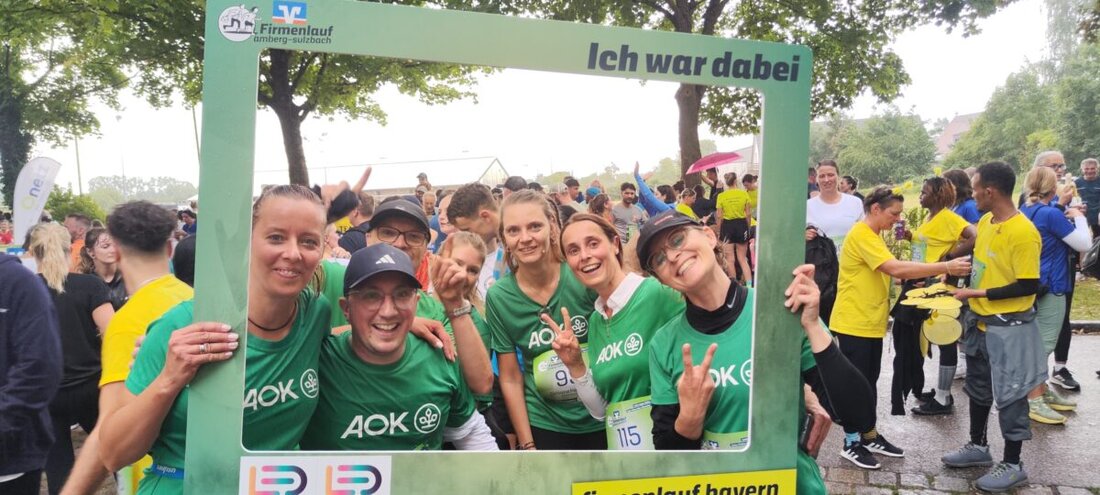Amberg-Sulzbach. Halbzeit beim VR-Bank-Firmenlauf: Über 72.300 Kilometer sind bereits gesammelt, die Teams auf Kurs, das Vorjahr mit 108.000 zu übertreffen. Schritte zählen bis 7. Juli 2026, Live-Event am 8. Juli.