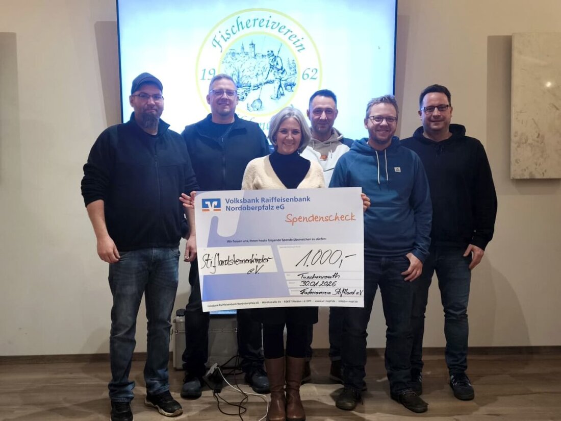 Stiftland. Der Fischereiverein Stiftland übergab in seiner Fischerhütte eine Spende an die Stiftlandsternenkinder und bekräftigte sein Engagement. Der Verein hilft betroffenen Familien.