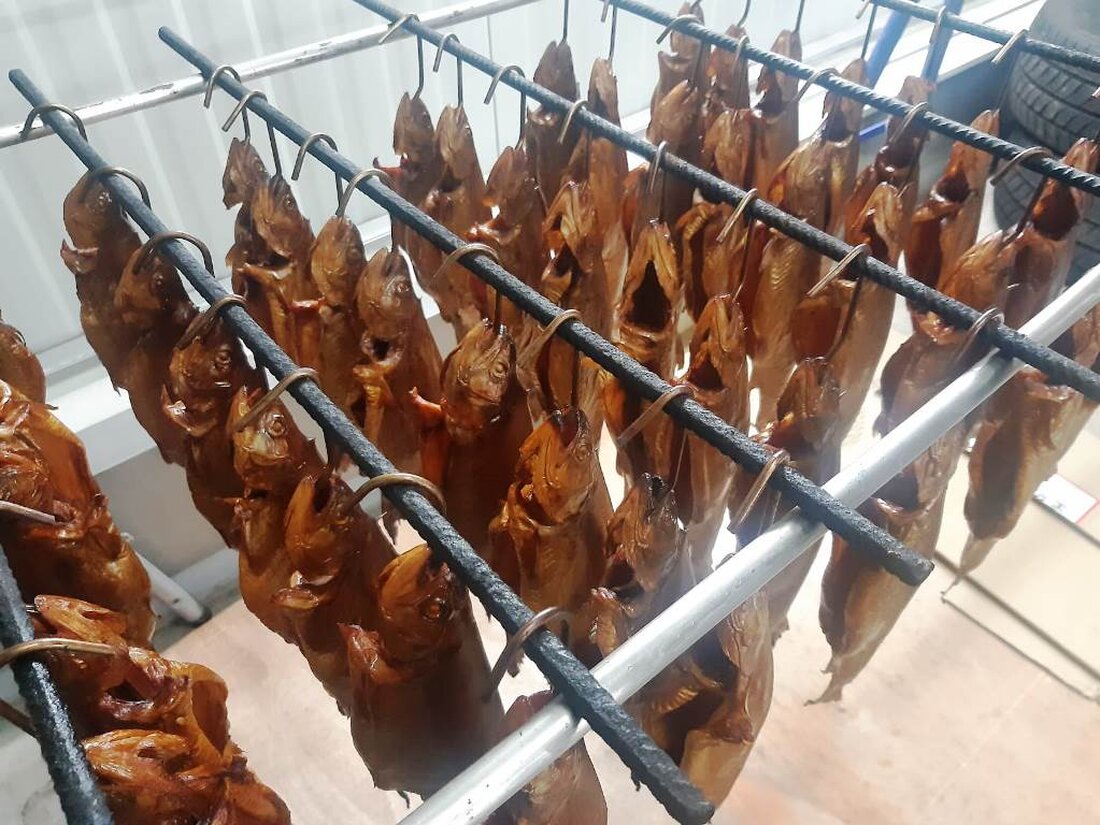 Neuhaus. "Fischerfest to go" heißt es auch in diesem Jahr bei den Fischerfreunden Neuhaus-Windischeschenbach. Wegen Corona muss das beliebte Fest auch 2021 ausfallen - dafür gibt's leckeren Fisch zum Mitnehmen. 