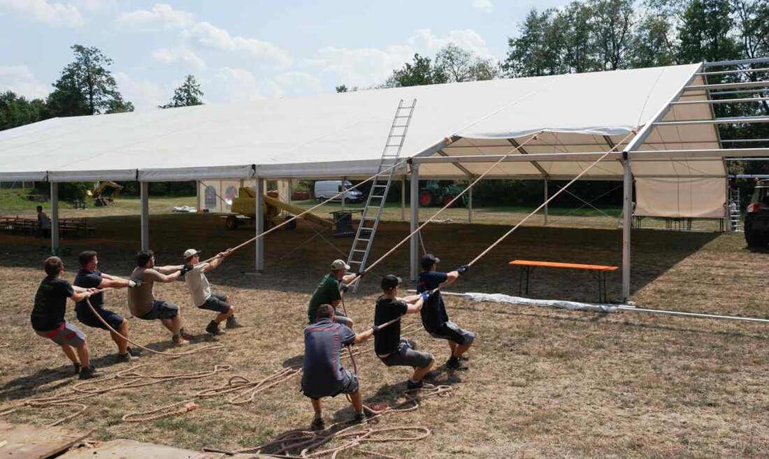 Floß. Das kultigste Event der nördlichen Oberpfalz – da sind sich vor allem die Flosser einig – steht in den Startlöchern: Die Flosser Kirwa versetzt Floß am Wochenende in den [&hellip;]