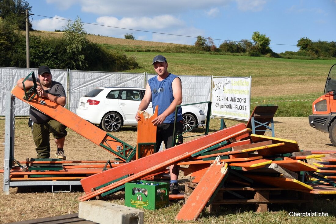 Floß. Zehn Stunden habe er zwischen Donnerstag und Montag geschlafen, rechnet Christoph Bär, der zweite Vorstand des Ländlichen Burschenvereins zusammen. Als Barchef war er im Festzelt während der Kirwa kaum [&hellip;]