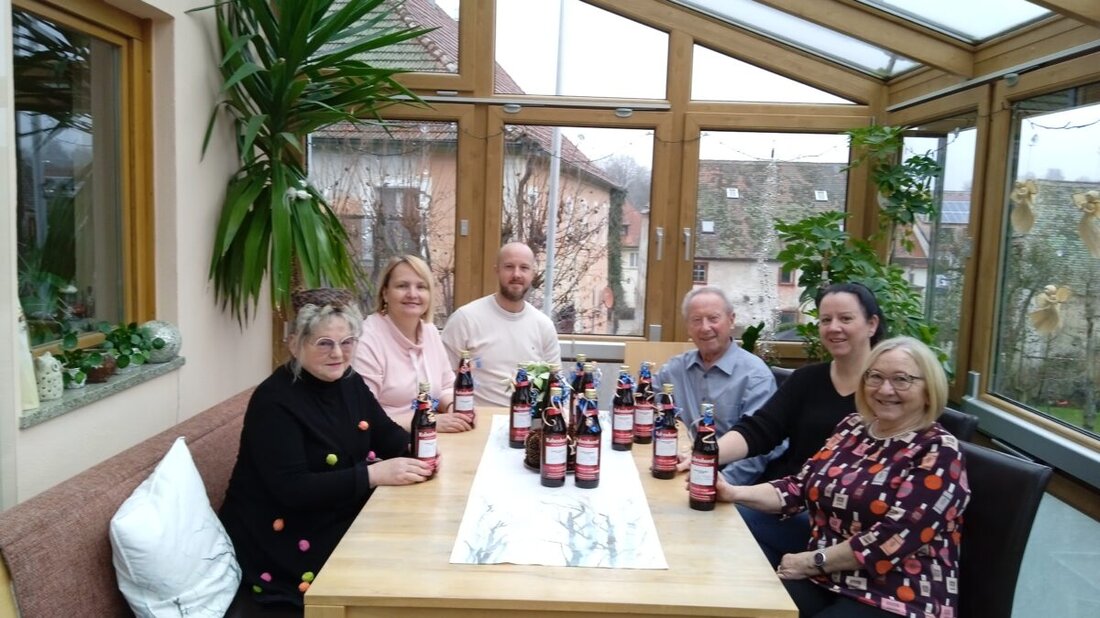 Floß. Die Frauen-Union setzt ihre seit über 30 Jahren gepflegte Besuchstradition bei älteren Bürgerinnen und Bürgern fort. Rund um Weihnachten und den Jahreswechsel bringen Ehrenamtliche Präsente, Zeit und Zuwendung.