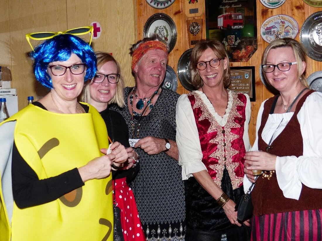 Luhe. Einen weiteren Erfolg verbuchte die Schützengilde Luhe mit ihrem Frauenfasching. Der rührige Schützenverein hatte ein volles Haus beim, mittlerweile schon traditionellen, Frauenfasching. „Red.LOUH.ded“ und „Büffelwasser ernteten viel Beifall für [&hellip;]