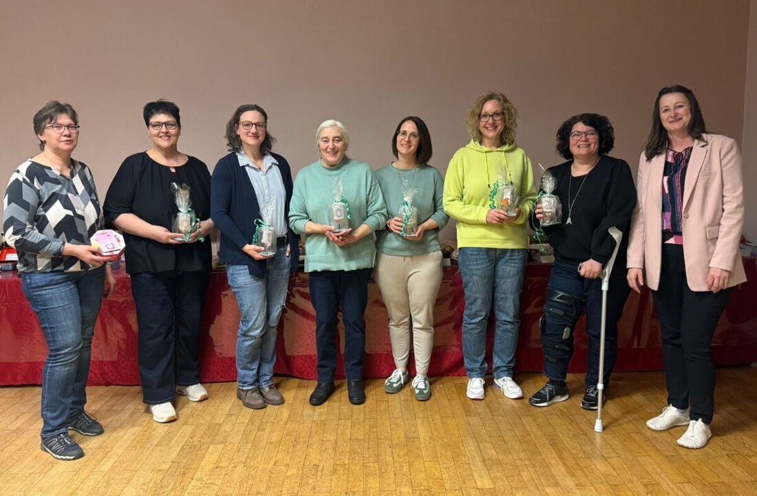 Neudorf b. Luhe. Die Frauengruppe hielt mit 38 Mitgliedern ihre Jahreshauptversammlung ab, blickte auf ein aktives Jahr zurück und meldete ein knappes Plus. Es gab Ehrungen bis 50 Jahre, zügige Neuwahlen und ein Buffet.