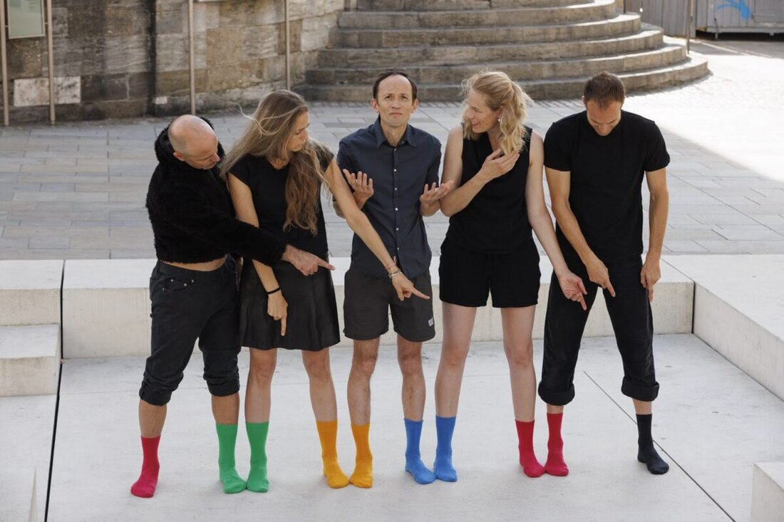 Schwandorf. Am 11. März um 19 Uhr lädt die Gleichstellungsstelle mit 14 Partnern in die Brauereiwirtschaft Fronberg ein. Thema ist „Kein Ausverkauf von Frauenrechten“, dazu spielt das ImproTheater Chamäleon; Eintritt frei.